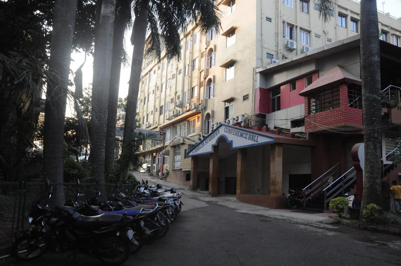 Suvarna Regency 哈桑 外观 照片